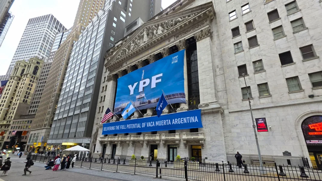 Gráfico de evolución de acciones y bonos argentinos en el mercado financiero