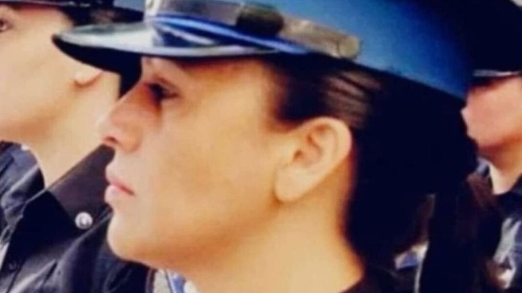 Ilustración referencial de una balanza de justicia sobre un fondo relacionado a Santa Fe