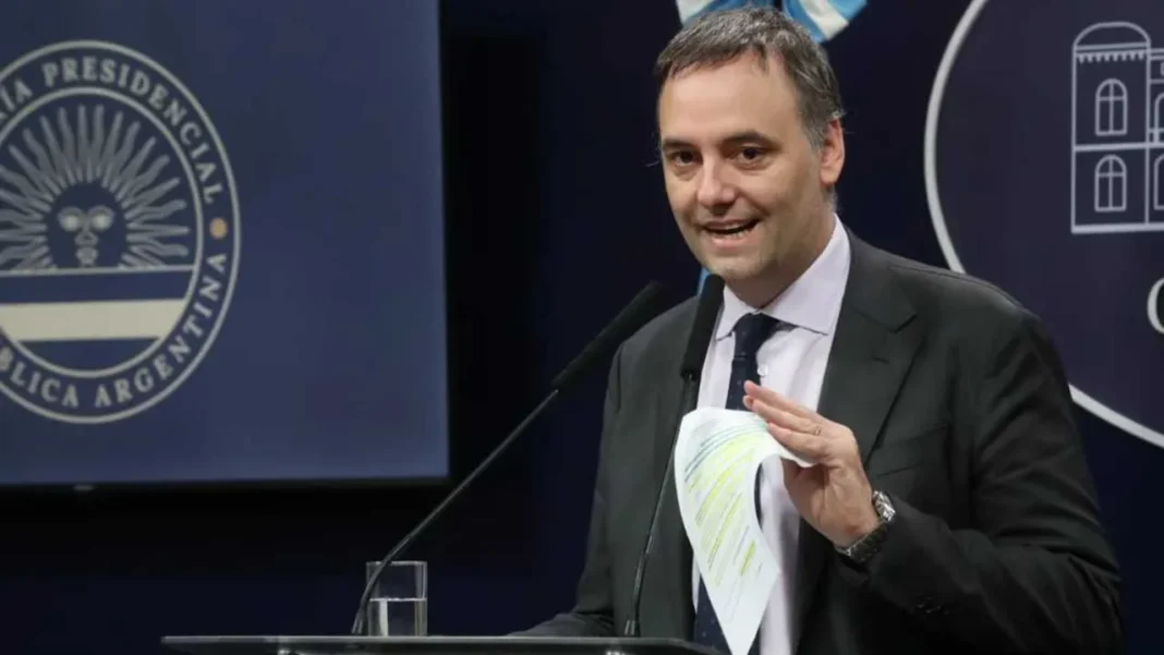 Martilleros declarando ante la Justicia en el caso de venta de departamento