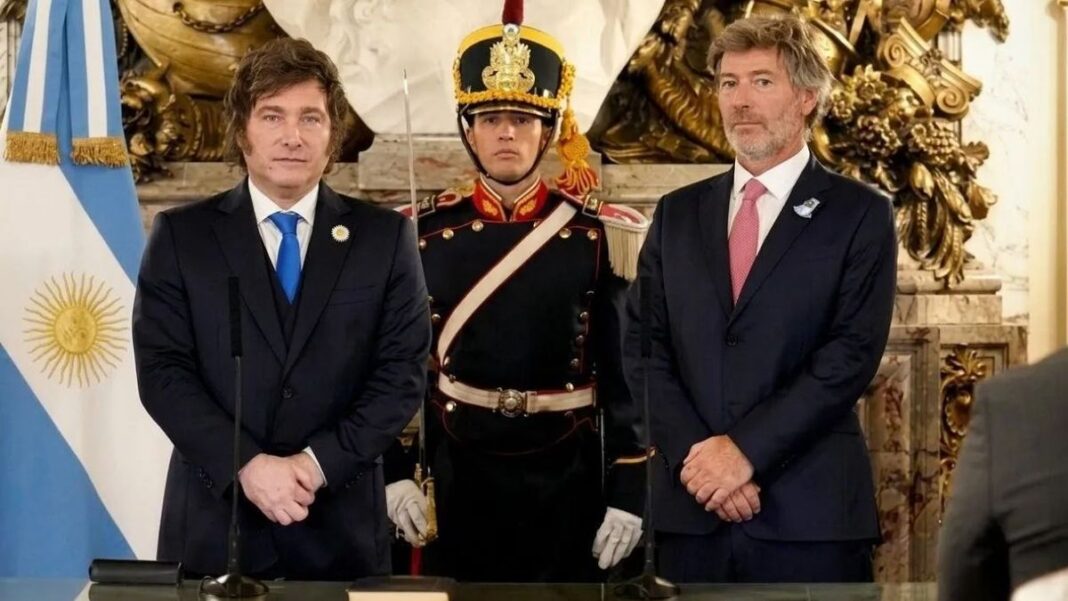 Gobernador Maximiliano Pullaro en un acto oficial.