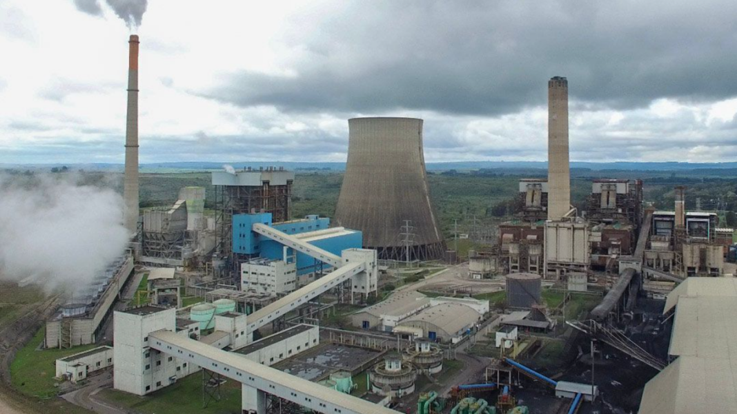 Mapa que muestra la dispersión de contaminantes desde las minas de carbón de Candiota, Brasil, hacia Argentina
