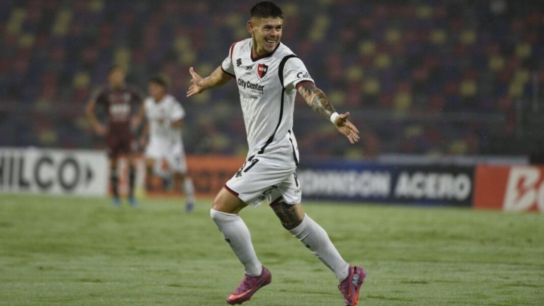 Jugadores de Newell's Old Boys entrenando en Bella Vista, previo al partido contra San Lorenzo.