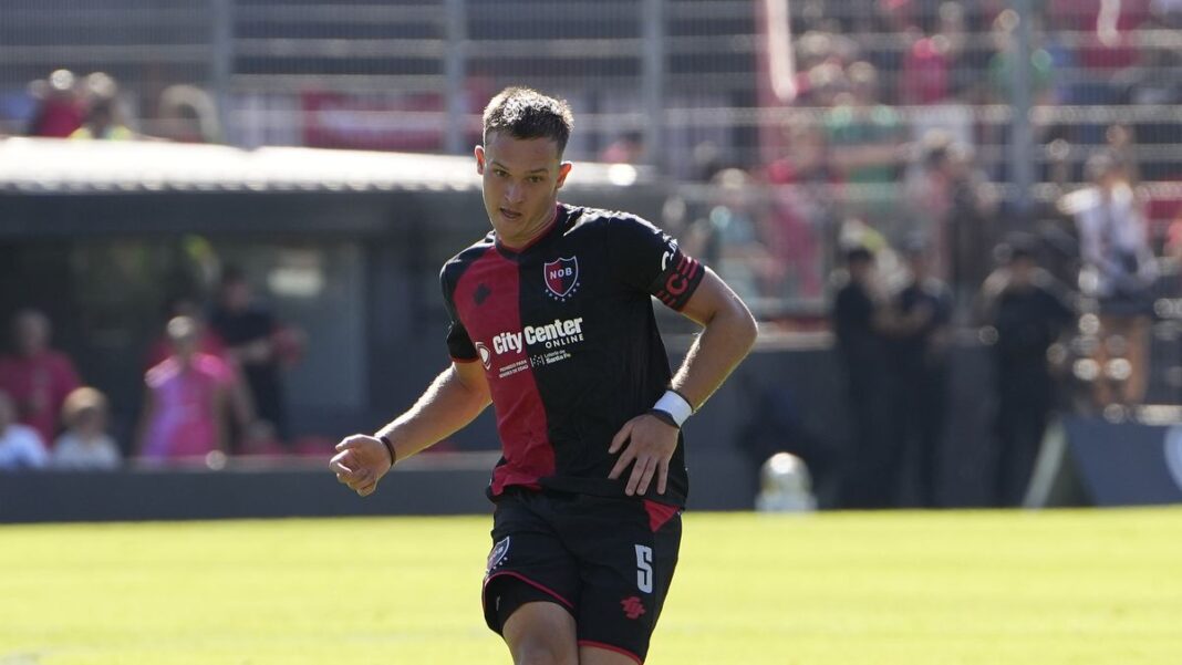 Luca Regiardo, Facundo Guch y Jerónimo Russo, jugadores de Newell's Old Boys.