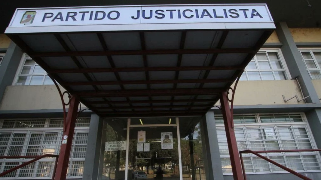 Reunión de dirigentes del Partido Justicialista en la provincia de Santa Fe.