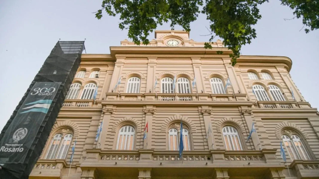 Mapa de la ciudad de Santa Fe con iconos representando servicios municipales