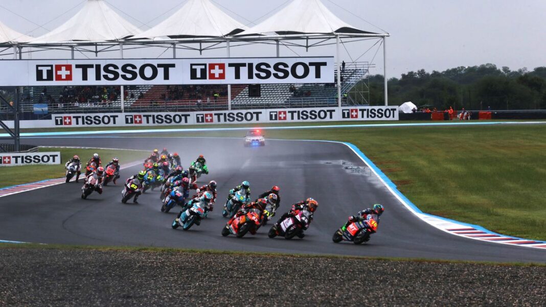 Stand de Tissot en el Autódromo Termas de Río Hondo durante el Gran Premio de Argentina de MotoGP 2023.